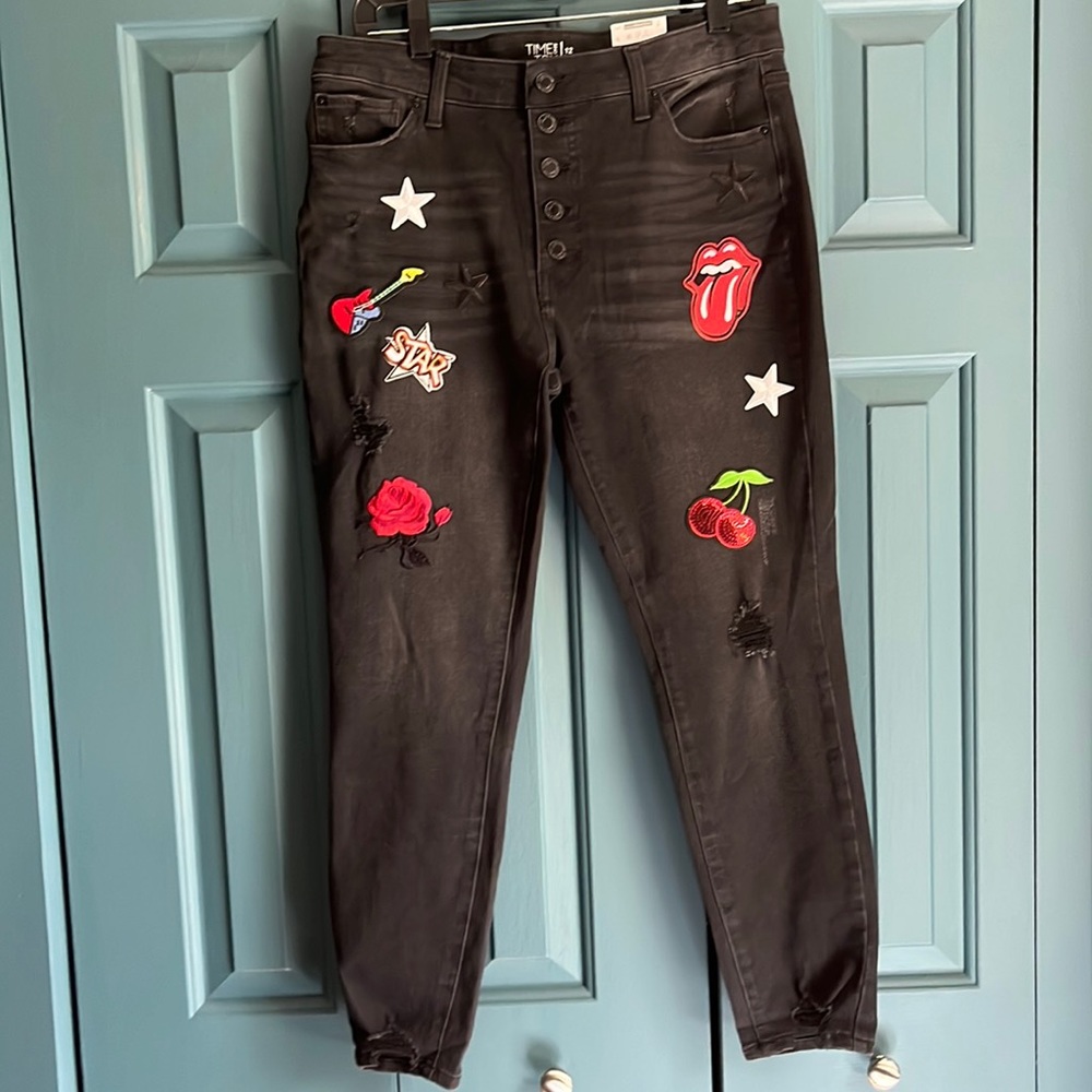 Awesome customized jeans!!